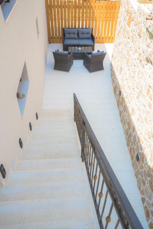 Capocesto Apartment