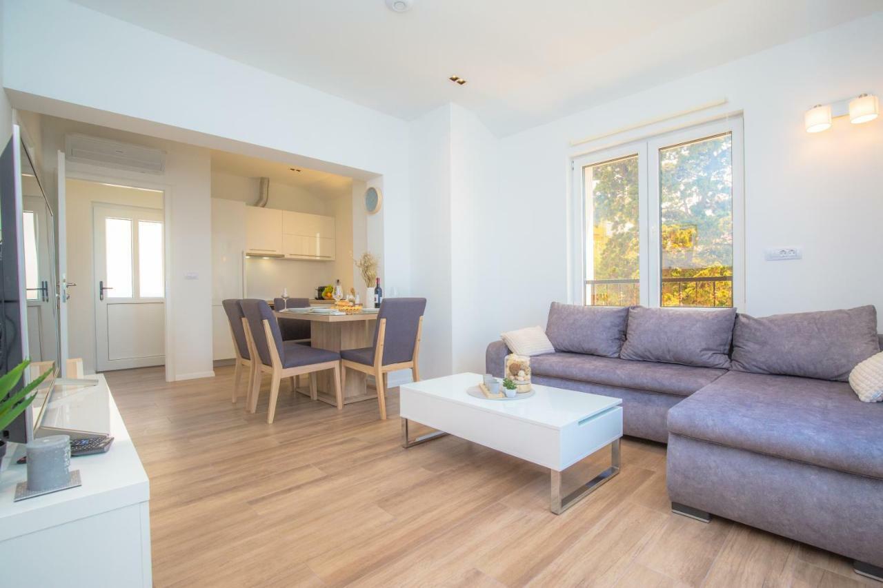 Apartment Capocesto Primošten